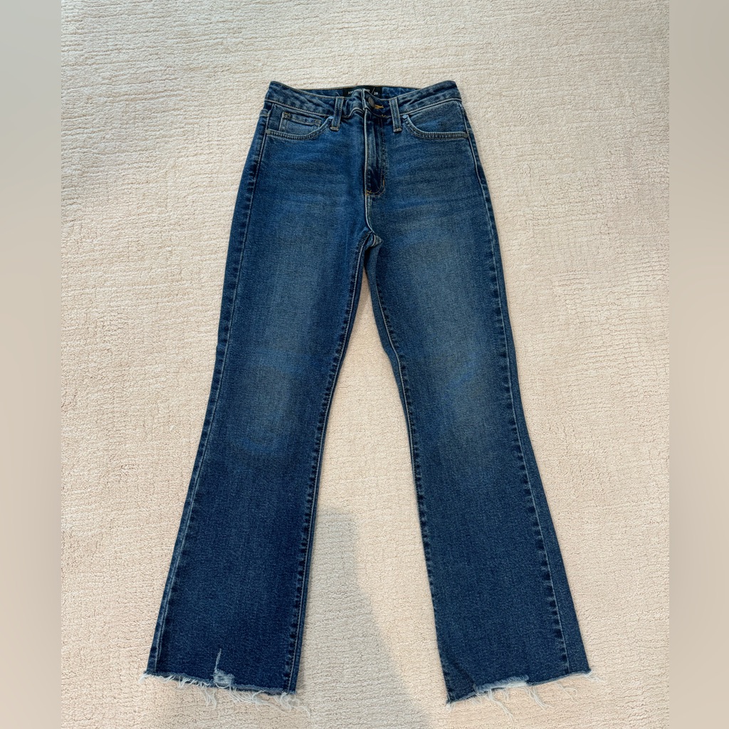 Just Black High Rise Crop Flare Size 25